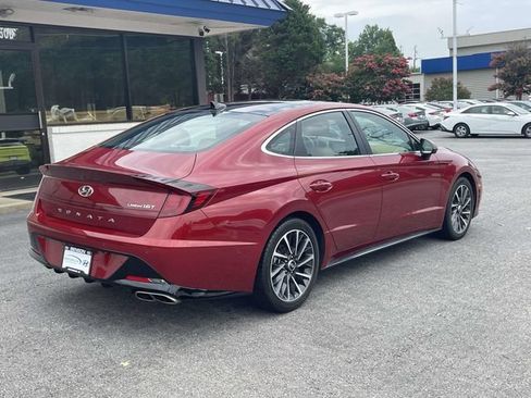 Used 2023 Hyundai Sonata Limited w/ Preferred Accessory Package FWD image 8