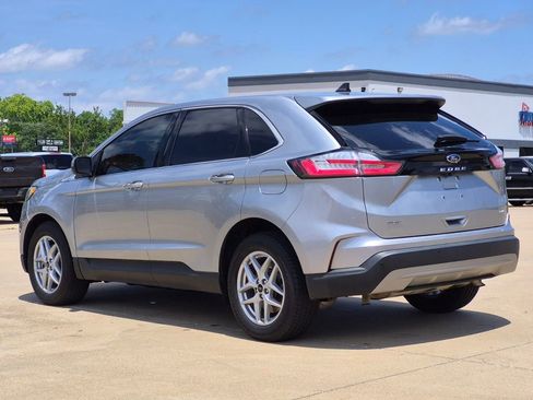 Used 2023 Ford Edge SEL AWD/4WD image 4