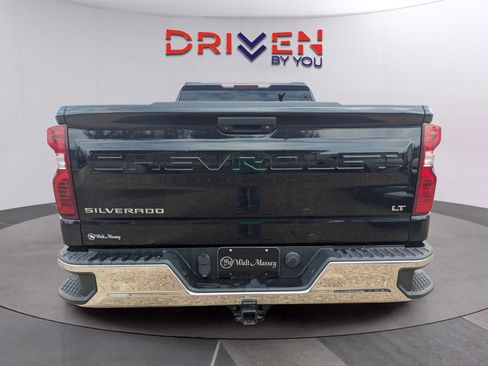Used 2020 Chevrolet Silverado 1500 LT w/ Trailering Package image 4
