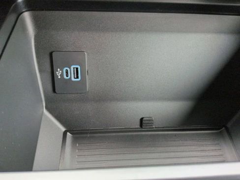 New 2026 Ford F250 XLT w/ FX4 Off-Road Package image 23