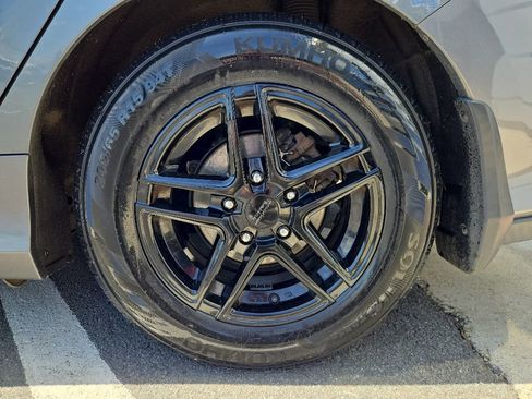 Used 2017 Honda Civic EX image 9