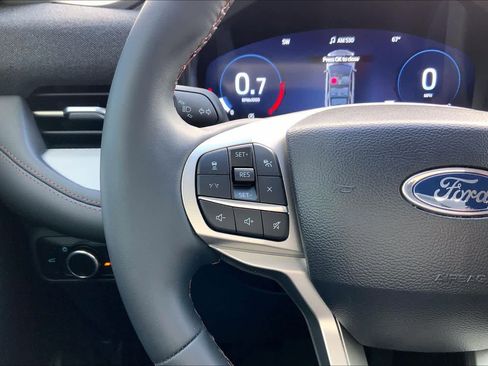 Certified 2025 Ford Explorer Active image 23