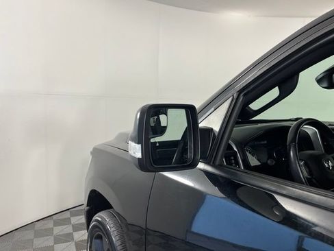Used 2019 RAM 1500 Big Horn AWD/4WD image 11
