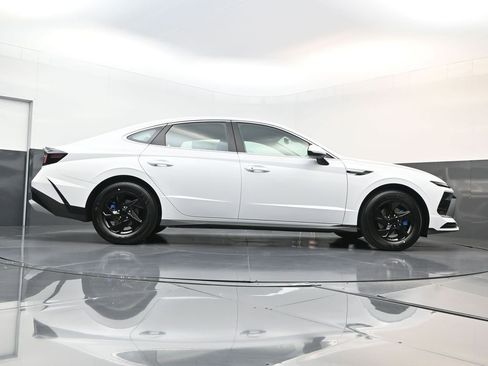 New 2026 Hyundai Sonata SE FWD image 24