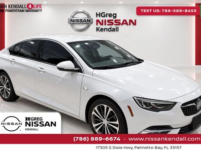 Used 2018 Buick Regal Essence w/ Driver Confidence Package #1