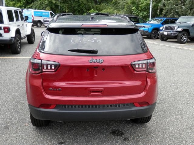 New 2026 Jeep Compass Limited w/ Sun, Sound & Navigation Group AWD/4WD image 7