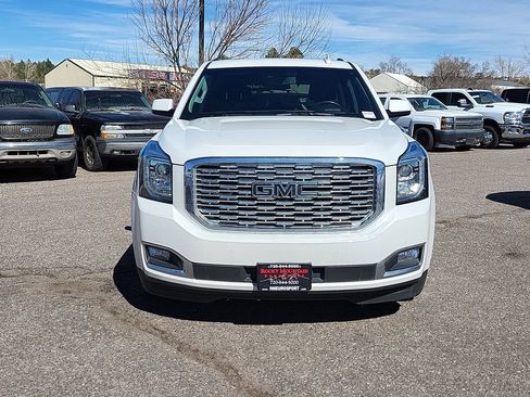 Used 2020 GMC Yukon Denali w/ Denali Premium Package AWD/4WD image 9