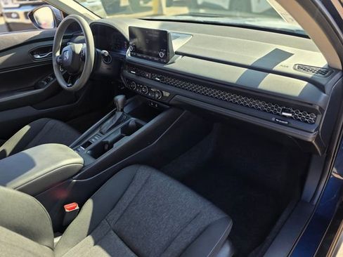 Used 2023 Honda Accord EX image 6