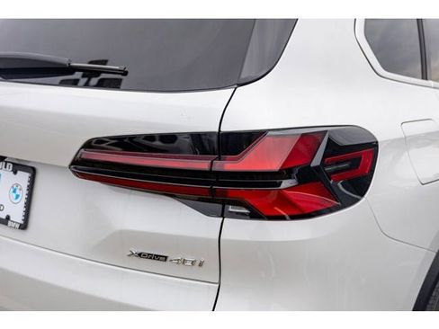 New 2026 BMW X5 xDrive40i w/ Premium Package image 6