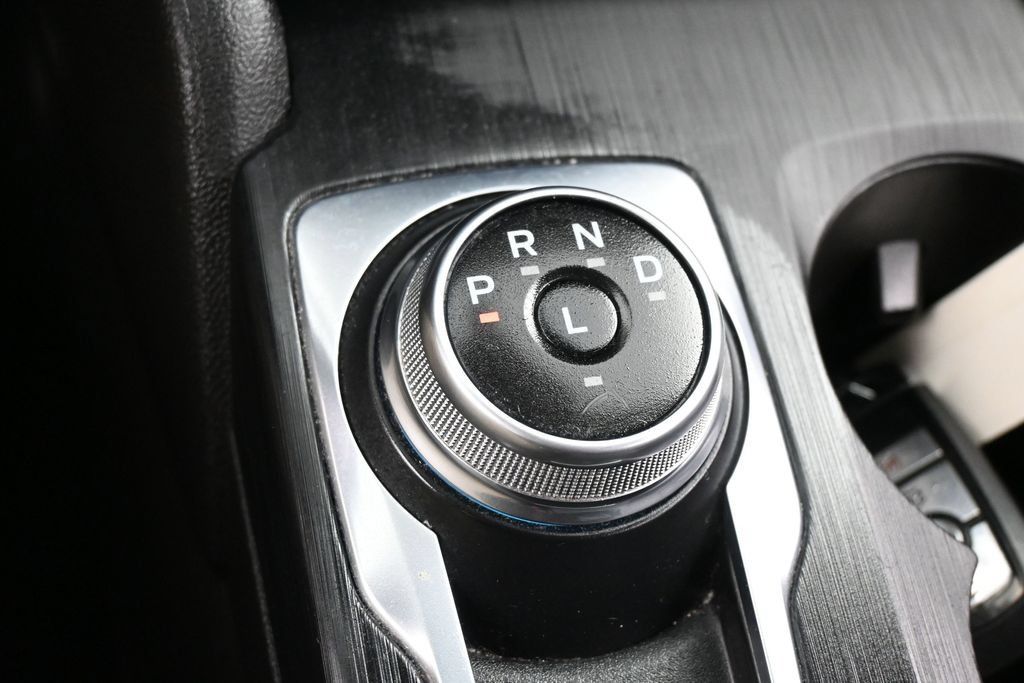 Used 2024 Ford Escape ST-Line w/ Tech Pack #1 FWD image 23