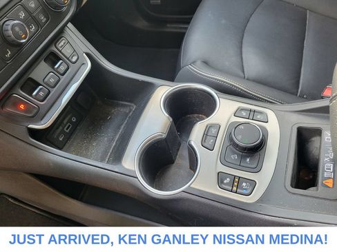 Used 2018 GMC Terrain Denali w/ Advanced Safety Package AWD/4WD image 11