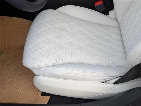 New 2026 Mercedes-Benz E 450 4MATIC All-Terrain Wagon image 3