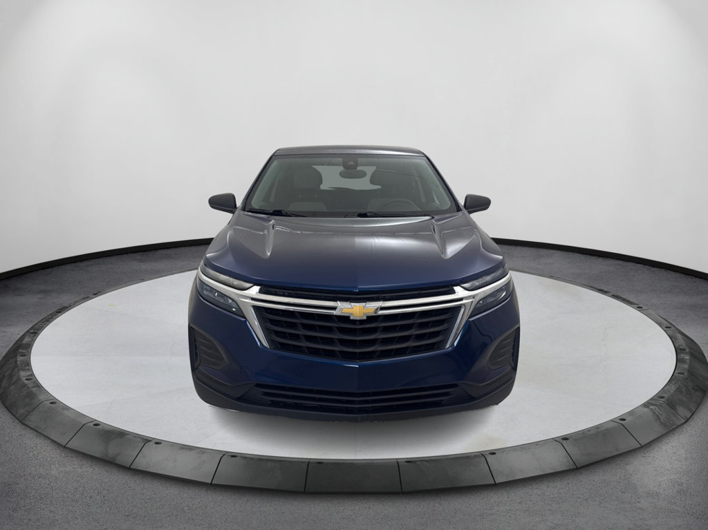 Used 2022 Chevrolet Equinox LS FWD image 2