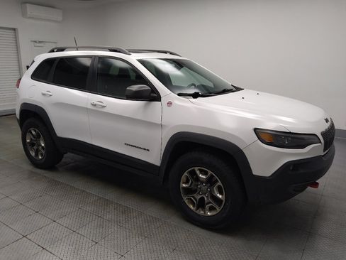 Used 2019 Jeep Cherokee Trailhawk w/ Comfort/Convenience Group AWD/4WD image 11