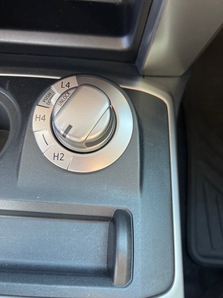 Used 2016 Toyota 4Runner SR5 AWD/4WD image 18