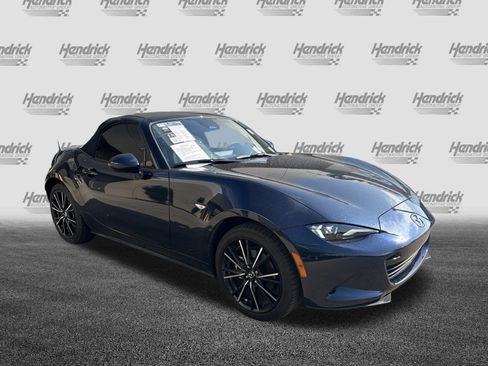 Used 2025 MAZDA MX-5 Miata Grand Touring w/ Weather Package RWD image 2