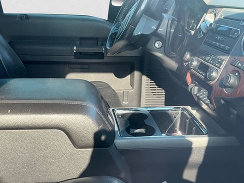 Used 2012 Ford F250 Lariat w/ Chrome Pkg RWD image 7
