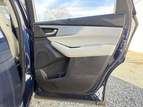 Used 2023 Acura MDX SH-AWD w/ Technology Package image 17