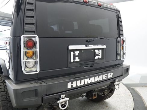 Used 2004 HUMMER H2 w/ Preferred Equipment Group AWD/4WD image 14