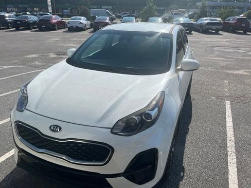 Used 2022 Kia Sportage LX FWD image 3