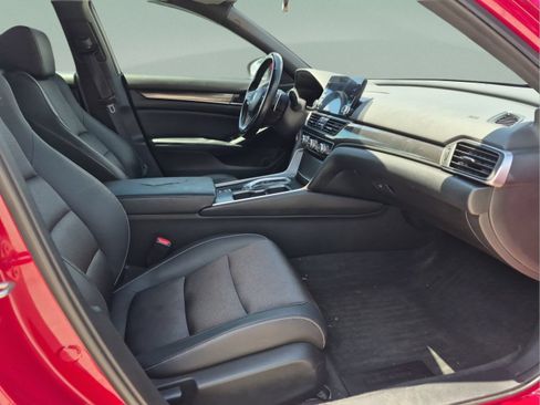 Certified 2018 Honda Accord Sport image 20