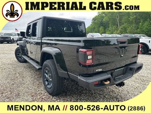 New 2026 Jeep Gladiator Overland AWD/4WD image 9