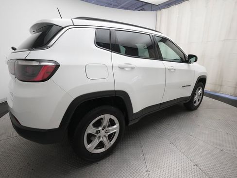 Used 2024 Jeep Compass Latitude AWD/4WD image 34