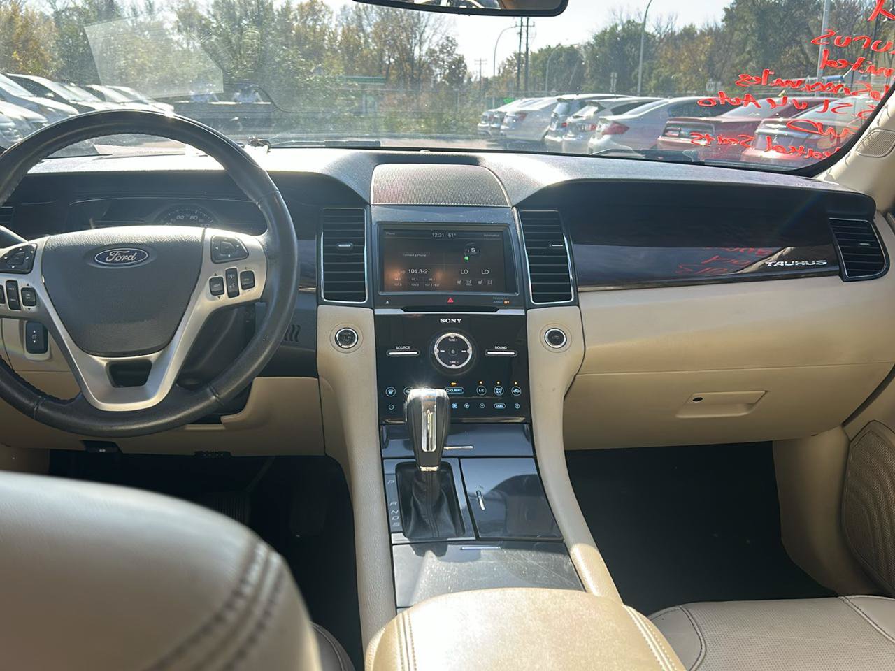 Used 2013 Ford Taurus Limited FWD image 11
