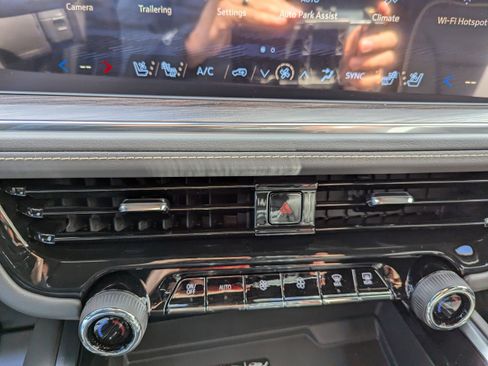 New 2026 Chevrolet Tahoe Premier image 25