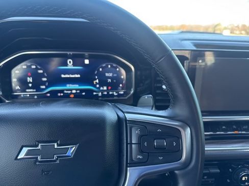 Used 2023 Chevrolet Silverado 1500 LT Trail Boss w/ Protection Package image 19