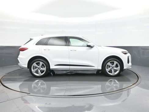 Certified 2025 Audi Q5 Premium Plus w/ Premium Plus image 8