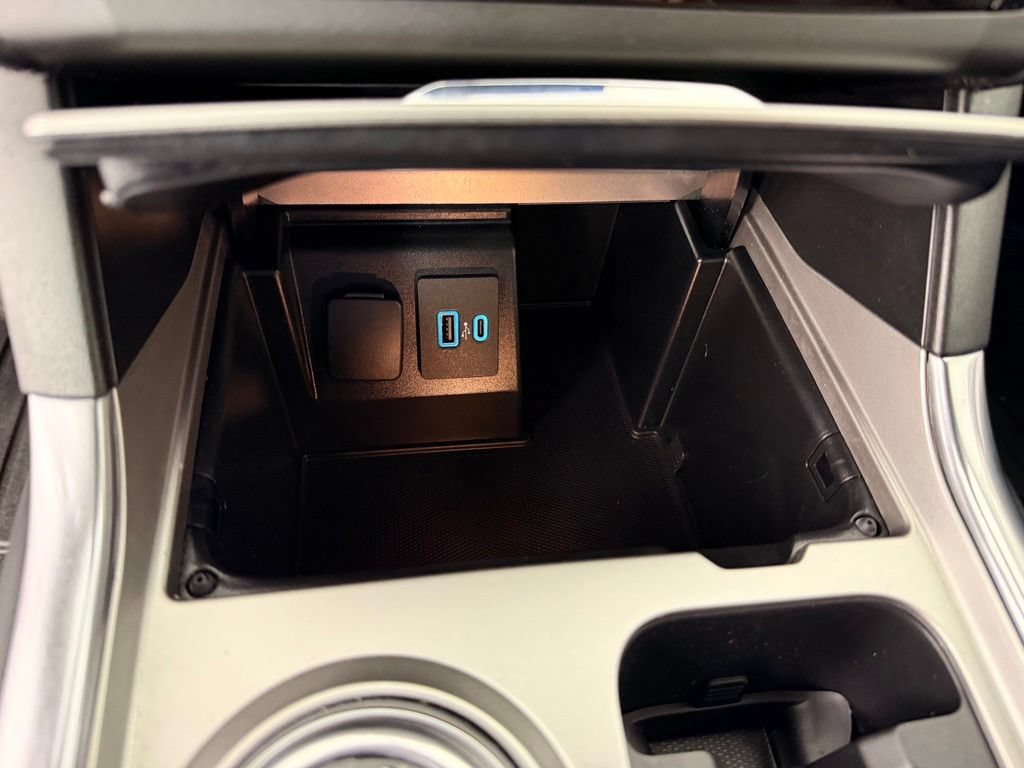 Used 2020 Ford Explorer Platinum AWD/4WD image 29