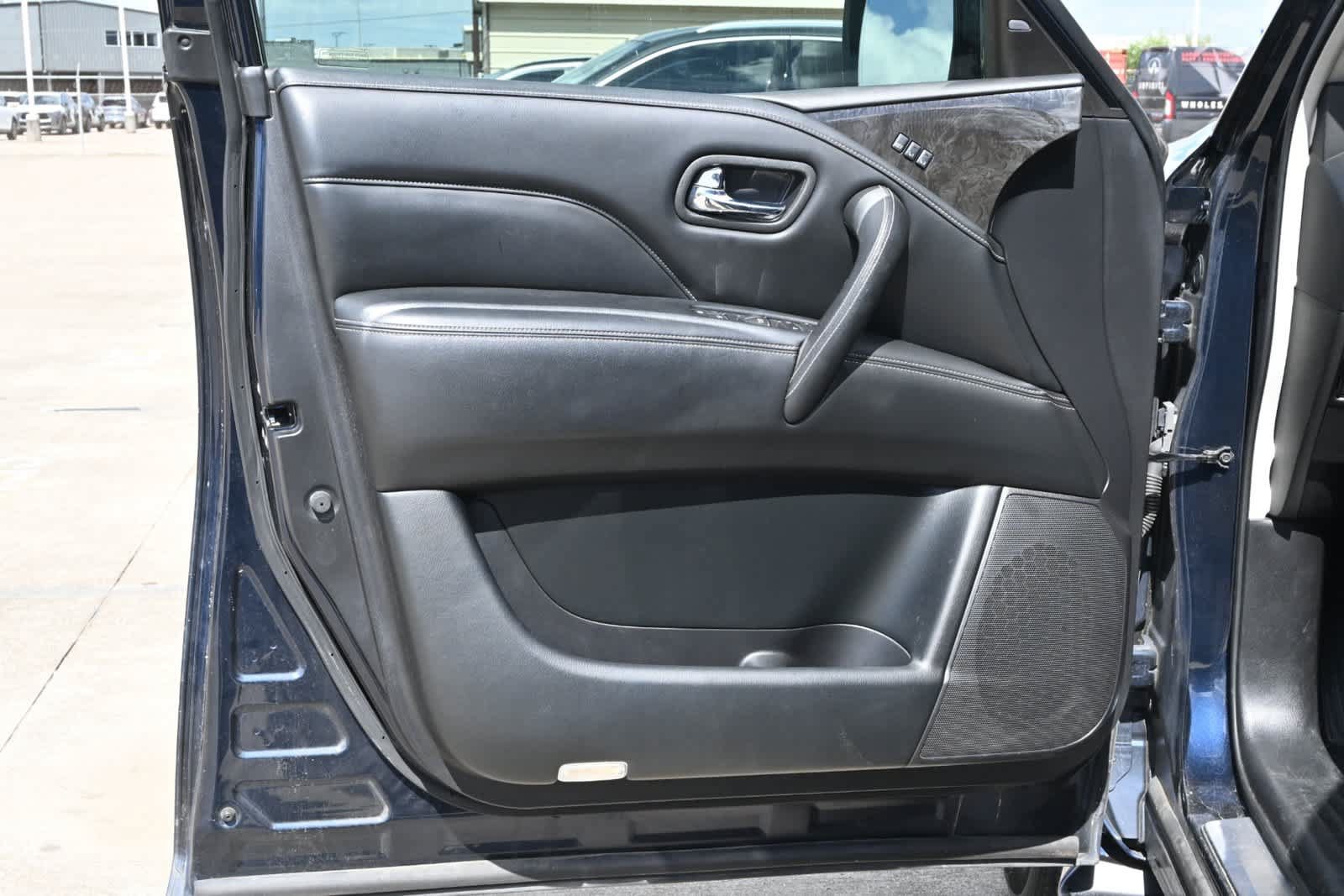Used 2020 INFINITI QX80 Luxe w/ Proassist Package RWD image 18