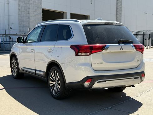 Used 2020 Mitsubishi Outlander FWD image 7