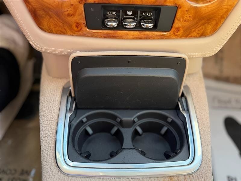Used 2006 Rolls-Royce Phantom Sedan RWD image 85