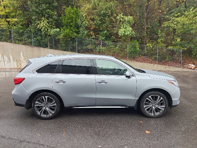 Used 2020 Acura MDX w/ Technology Package FWD image 2
