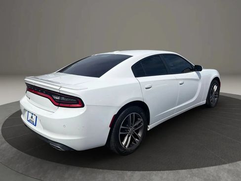 Used 2019 Dodge Charger SXT AWD/4WD image 5