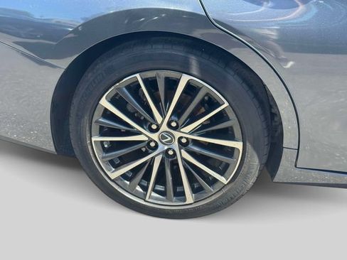 Certified 2024 Lexus ES 350 w/ Premium Package FWD image 8