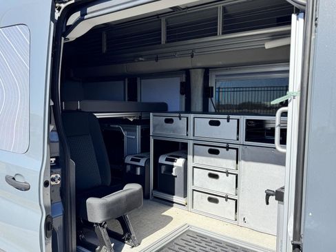 Used 2023 Ford Transit 350 XLT image 11