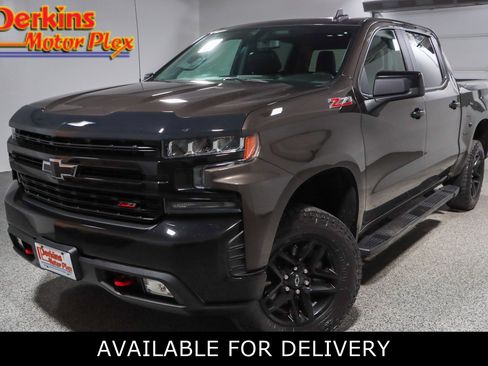 Used 2021 Chevrolet Silverado 1500 LT Trail Boss w/ Convenience Package II AWD/4WD image 1