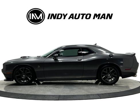 Used 2016 Dodge Challenger R/T Scat Pack RWD image 7