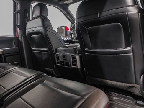 Used 2019 Ford F150 Raptor w/ Equipment Group 802A Luxury image 38