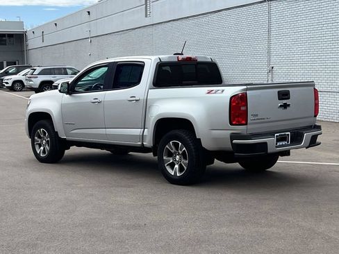 Used 2017 Chevrolet Colorado Z71 AWD/4WD image 4