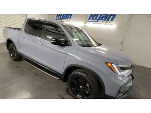 Used 2022 Honda Ridgeline Black Edition image 2