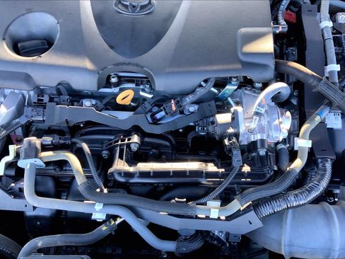 Used 2021 Toyota Camry SE FWD image 33