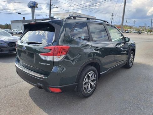 Certified 2024 Subaru Forester Premium AWD/4WD image 3