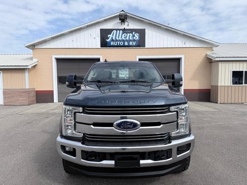 Used 2019 Ford F350 Lariat w/ Lariat Value Package image 3