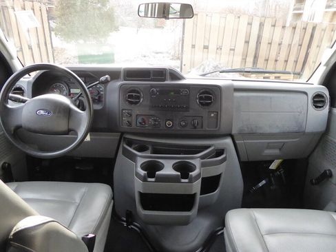 Used 2012 Ford E-350 and Econoline 350 XL image 4