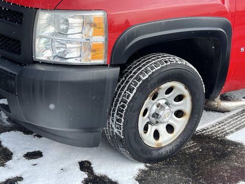 Used 2011 Chevrolet Silverado 1500 W/T image 9