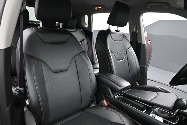 Used 2022 Jeep Compass Limited AWD/4WD image 23